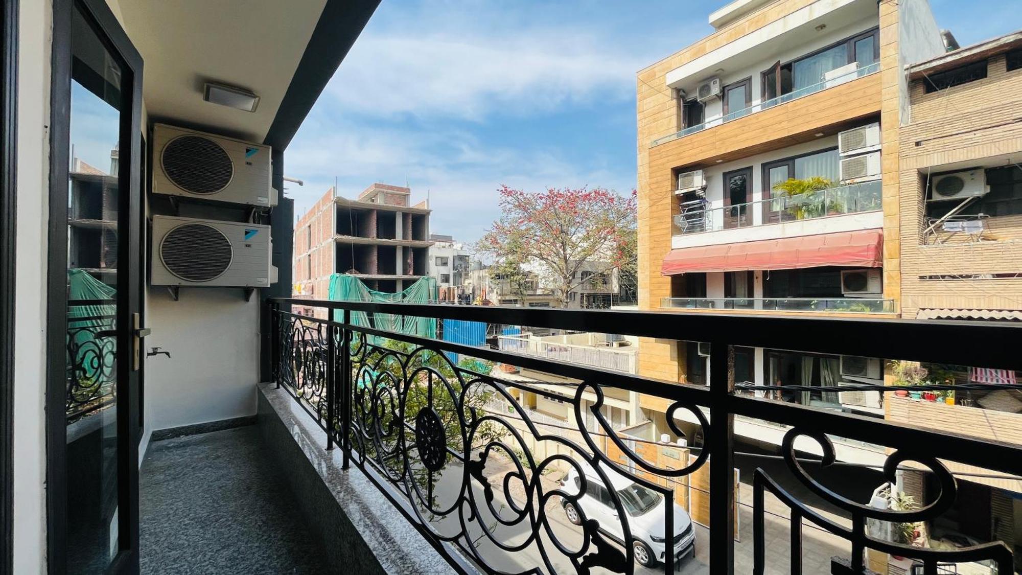 Bluo 3bhk - M Block Market @ Greater Kailash Apartment